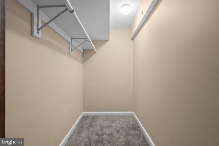 2427 N Sycamore St, Arlington, Virginia 22207