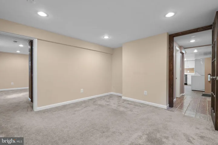2427 N Sycamore St, Arlington, Virginia 22207