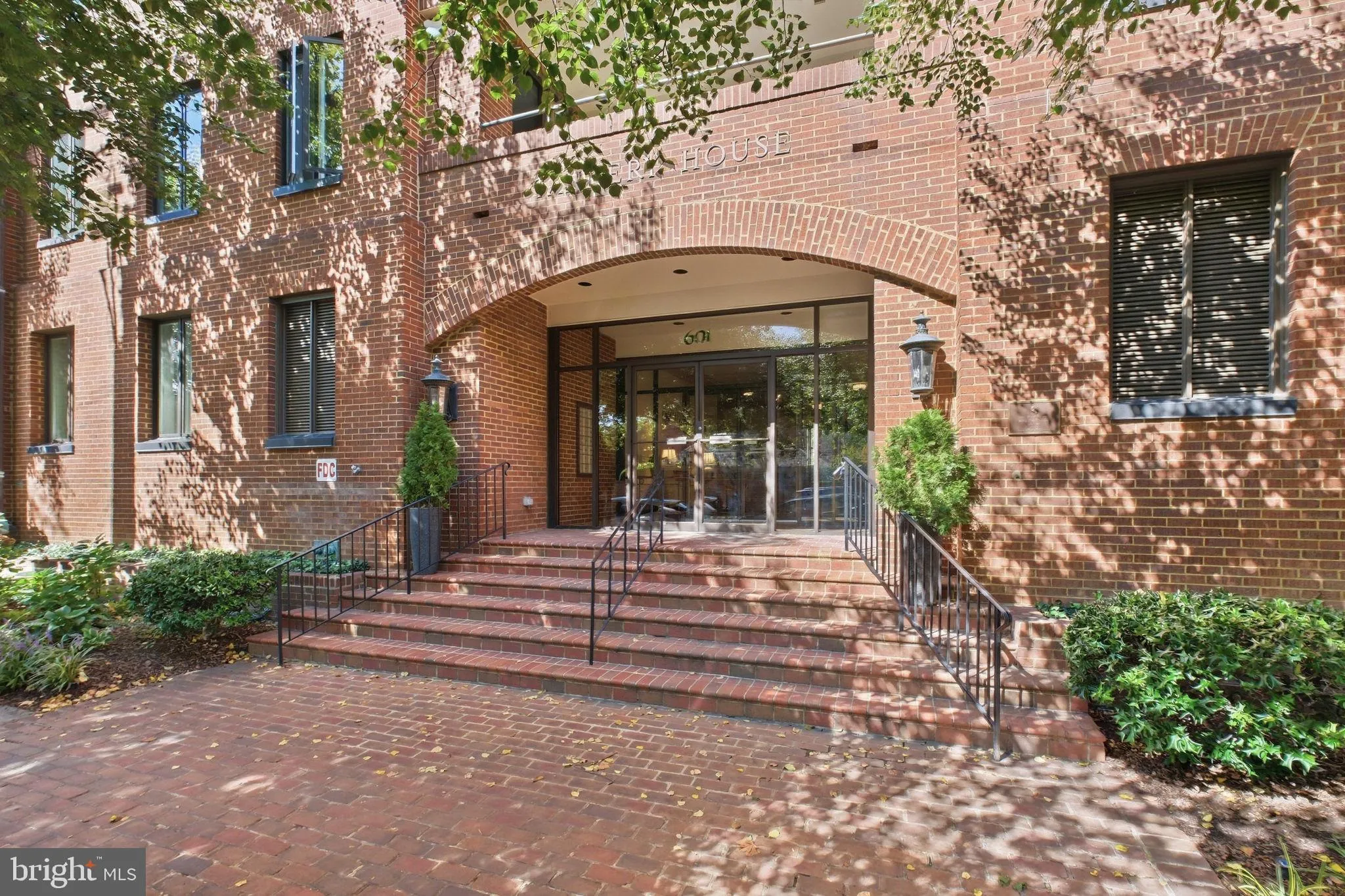 601 WILKES STREET, Alexandria, VA 22314
