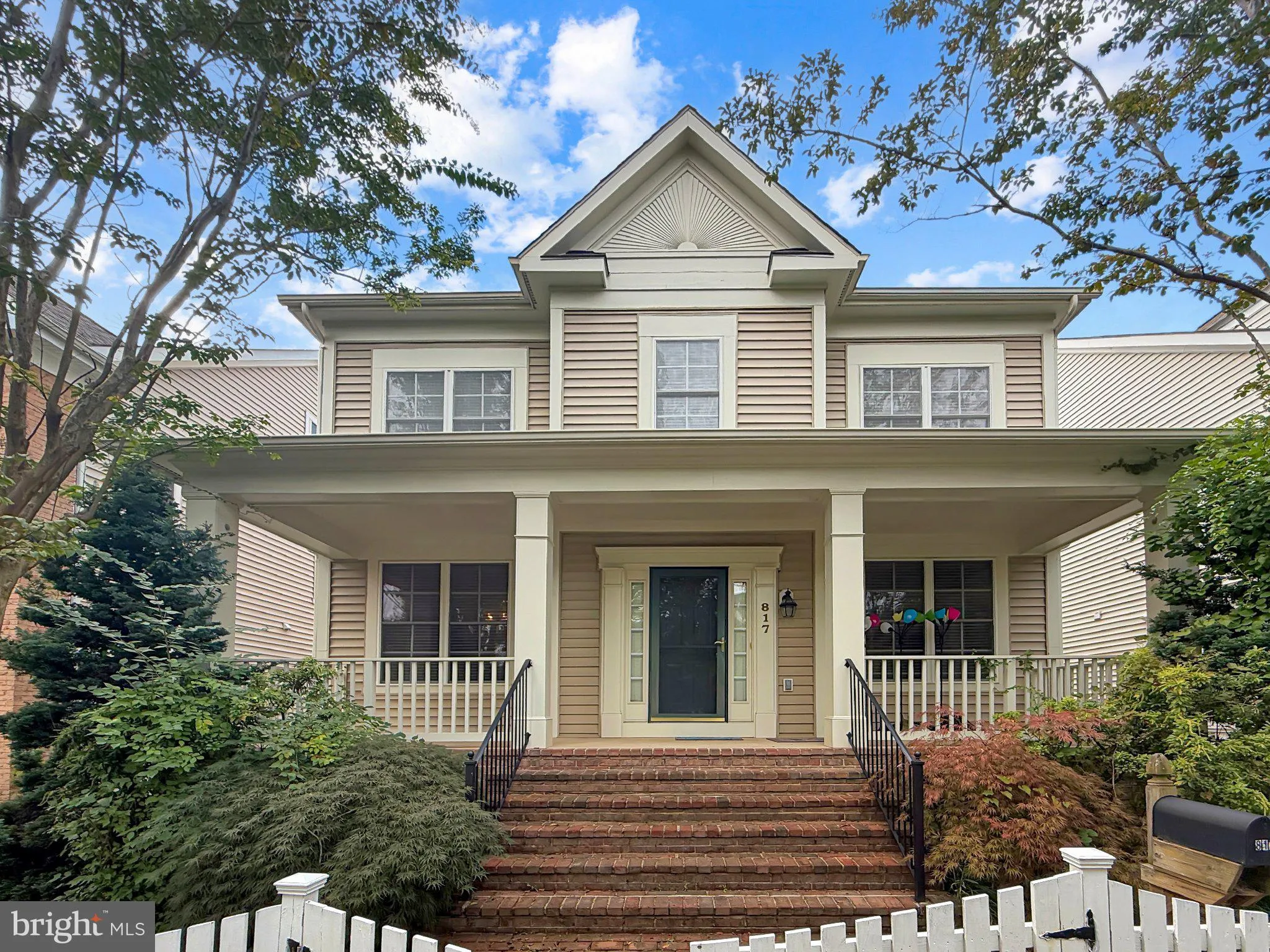 817 ROYAL CRESCENT, Rockville, MD 20850