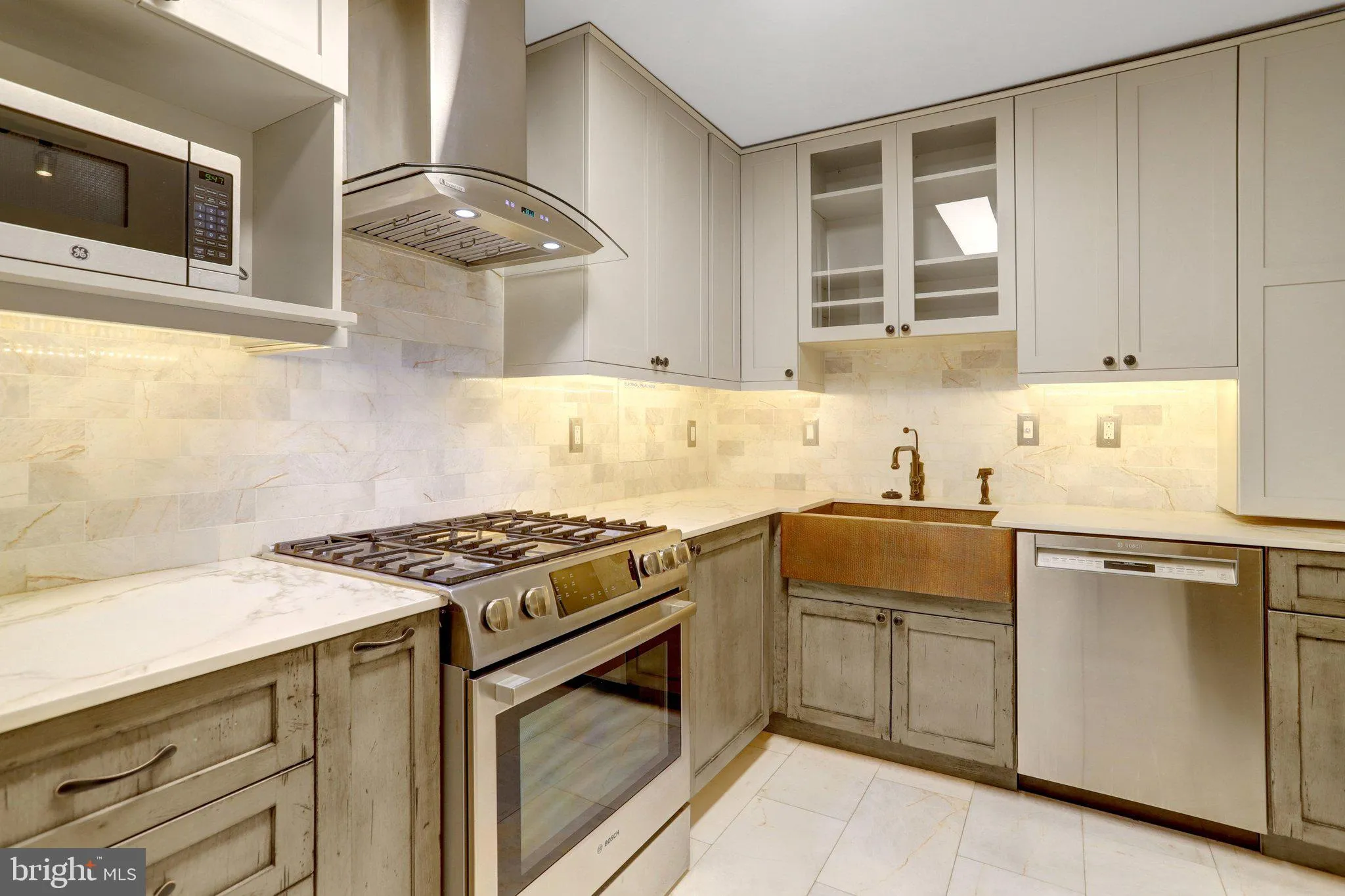 1300 ARMY NAVY DRIVE, Arlington, VA 22202