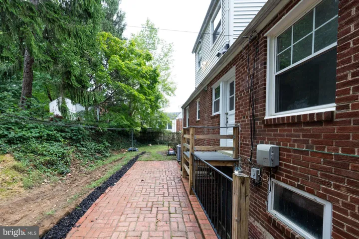 2419 N Dickerson St, Arlington, Virginia 22207