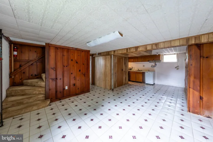 2419 N Dickerson St, Arlington, Virginia 22207