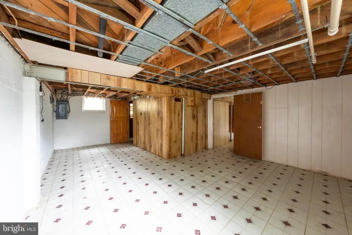 2419 N Dickerson St, Arlington, Virginia 22207