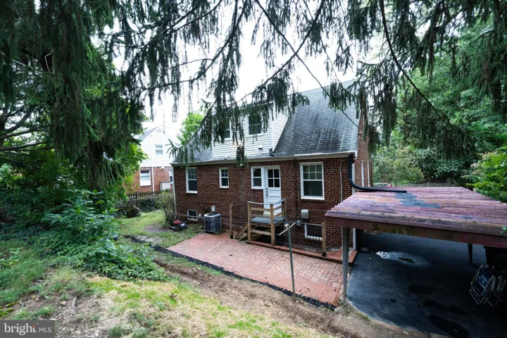 2419 N Dickerson St, Arlington, Virginia 22207