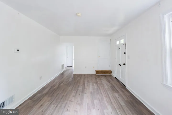 2419 N Dickerson St, Arlington, Virginia 22207