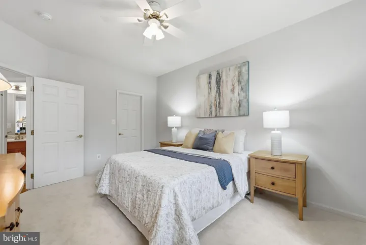 13705 Longmeade Ct, Gainesville, Virginia 20155