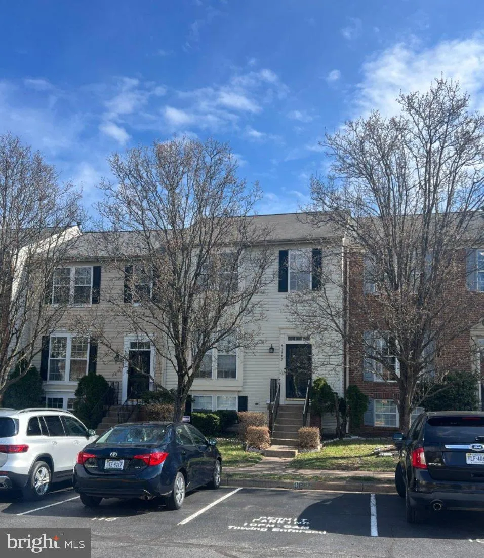 43349 CHOKEBERRY SQUARE, Ashburn, VA 20147