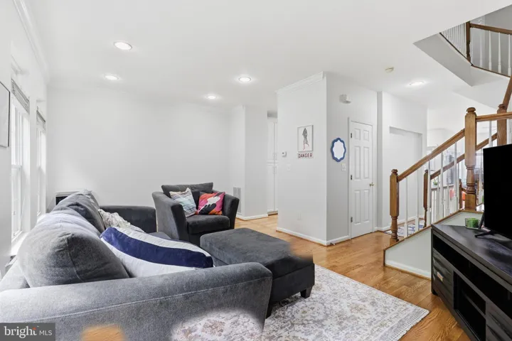 5408 Cheyenne Knoll Pl, Alexandria, Virginia 22312