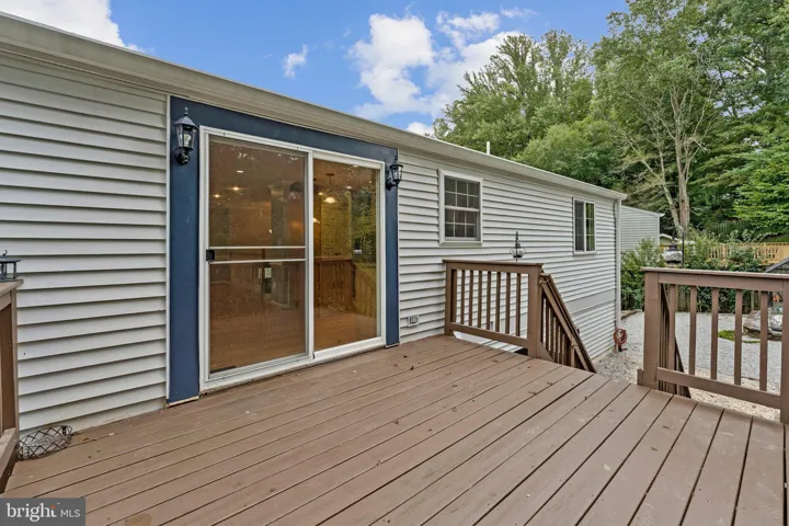 8471 Great Lake Ln, Springfield, Virginia 22153