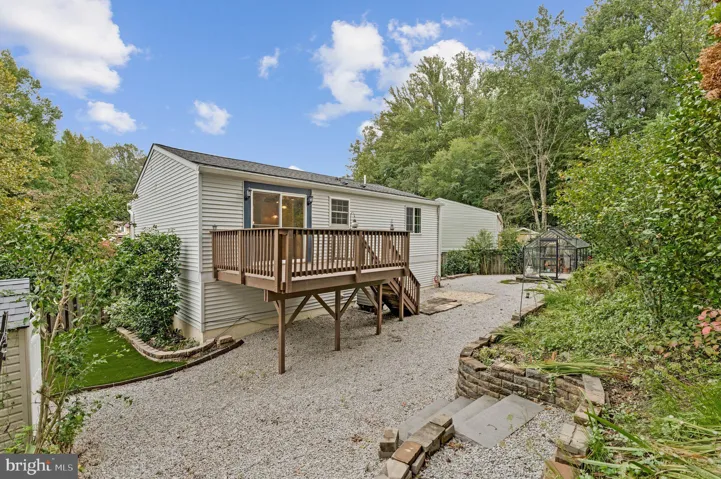 8471 Great Lake Ln, Springfield, Virginia 22153