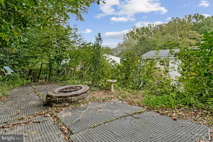 8471 Great Lake Ln, Springfield, Virginia 22153