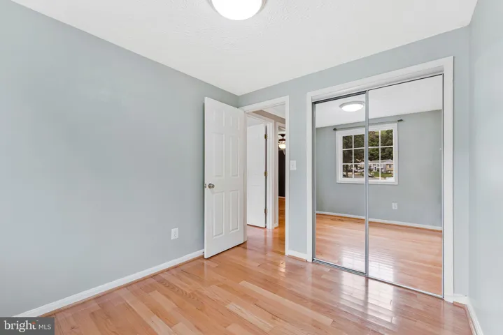 8471 Great Lake Ln, Springfield, Virginia 22153