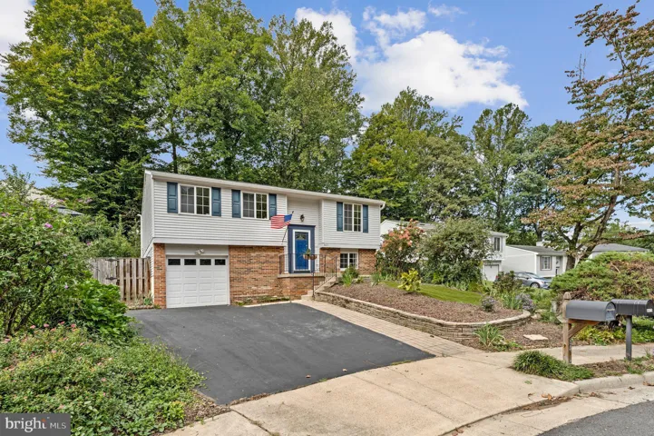 8471 Great Lake Ln, Springfield, Virginia 22153