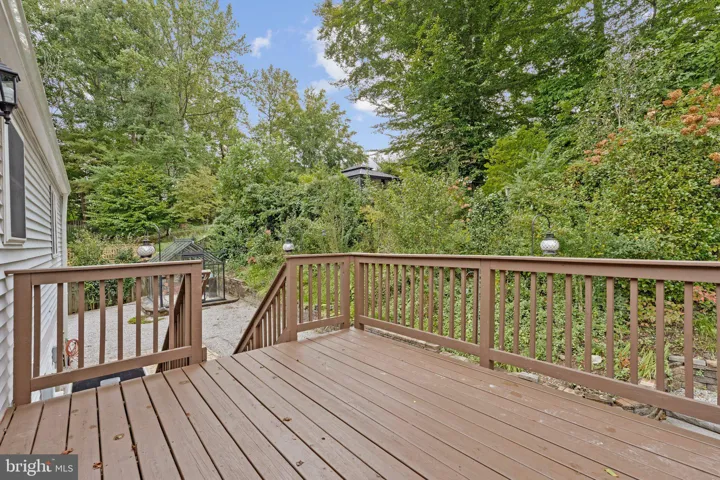 8471 Great Lake Ln, Springfield, Virginia 22153