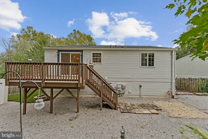 8471 Great Lake Ln, Springfield, Virginia 22153
