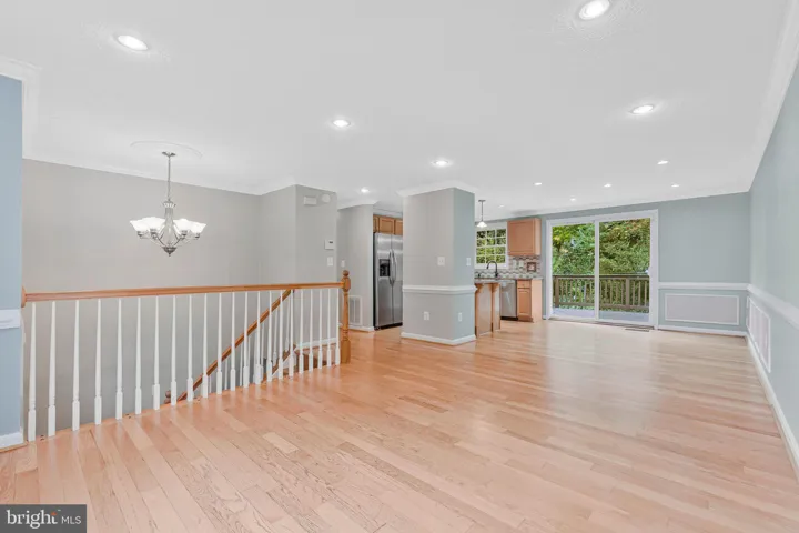 8471 Great Lake Ln, Springfield, Virginia 22153