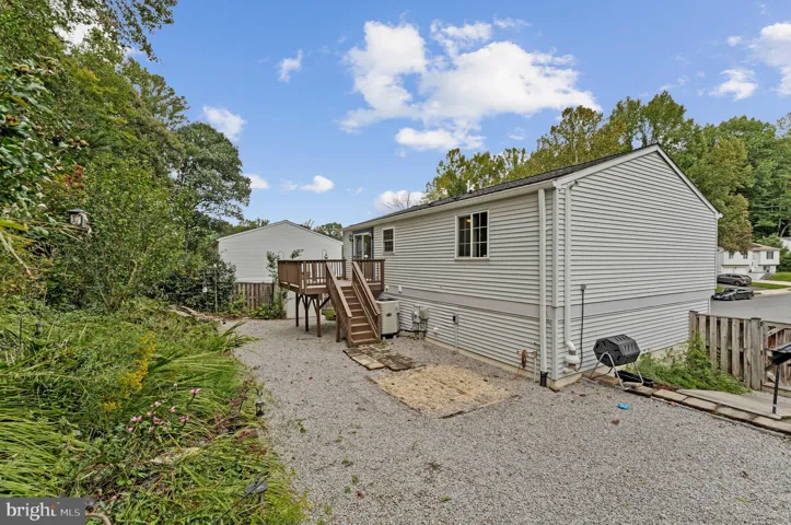 8471 Great Lake Ln, Springfield, Virginia 22153