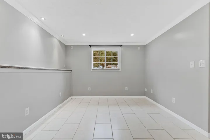 8471 Great Lake Ln, Springfield, Virginia 22153