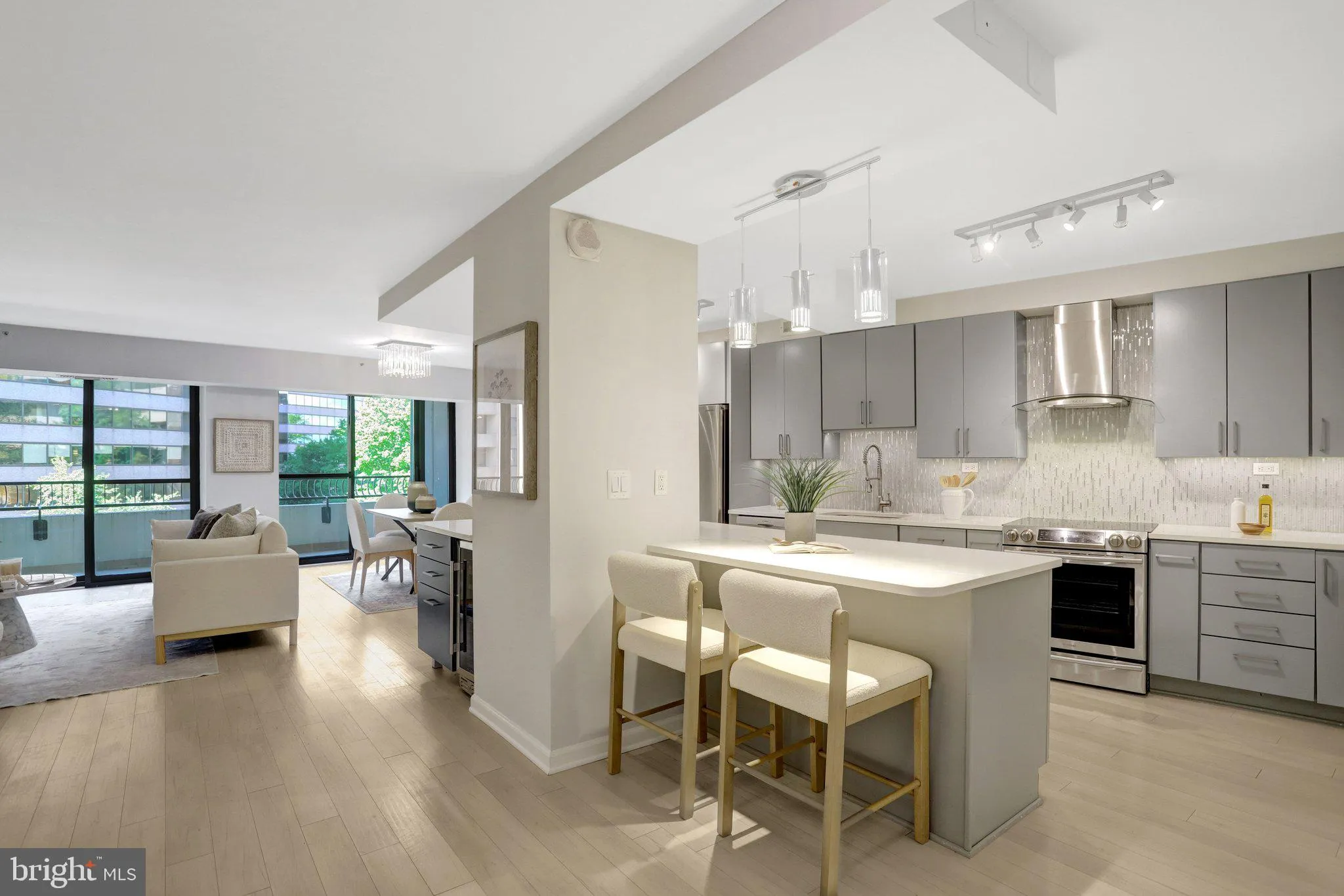 1300 CRYSTAL DRIVE, Arlington, VA 22202