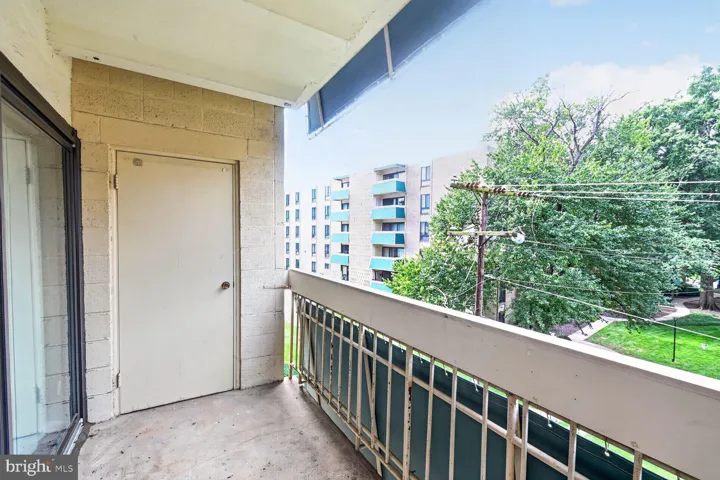 6135 Leesburg Pike, Falls Church, Virginia 22041