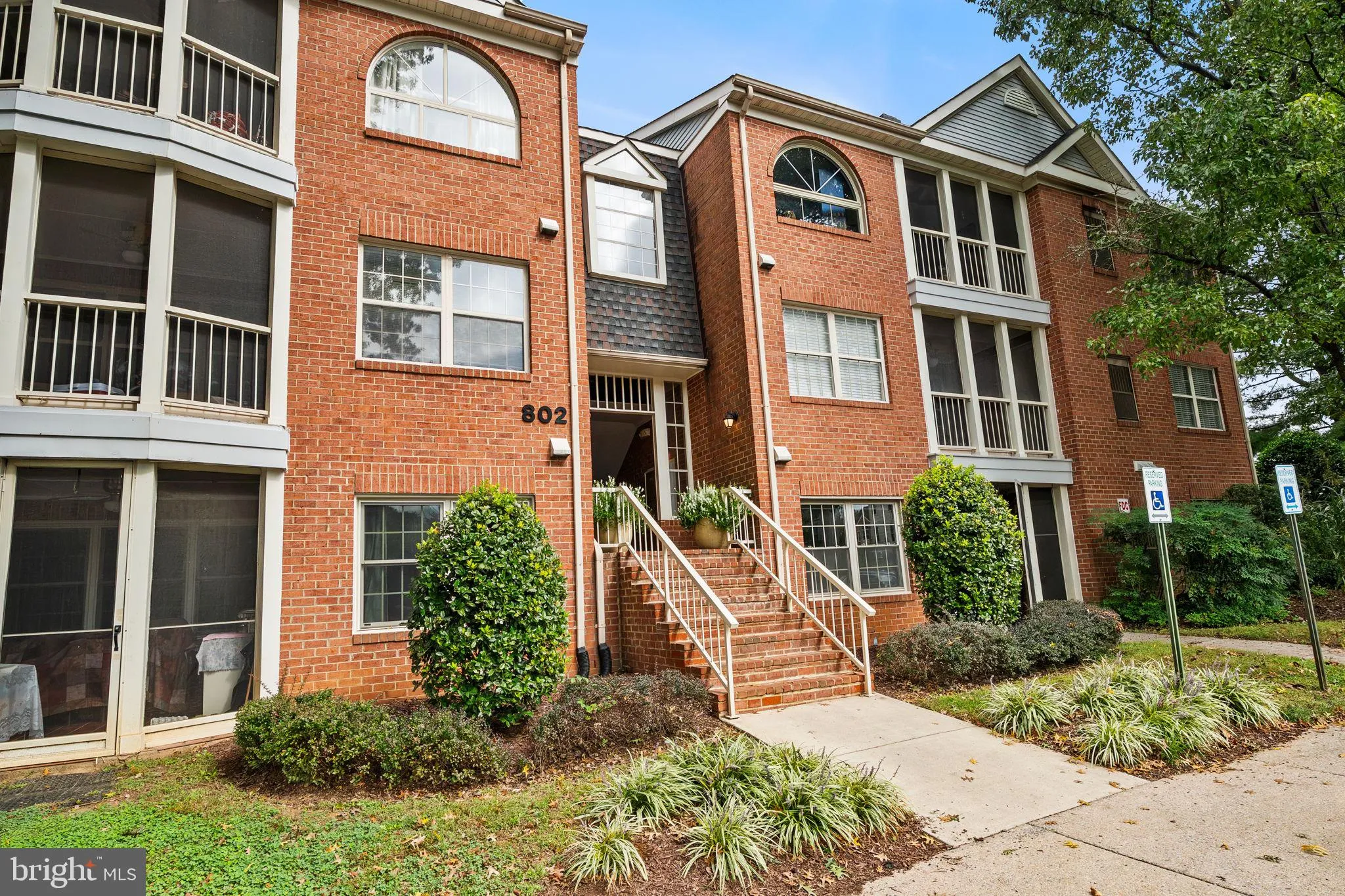 802 AMBER TREE COURT, Gaithersburg, MD 20878