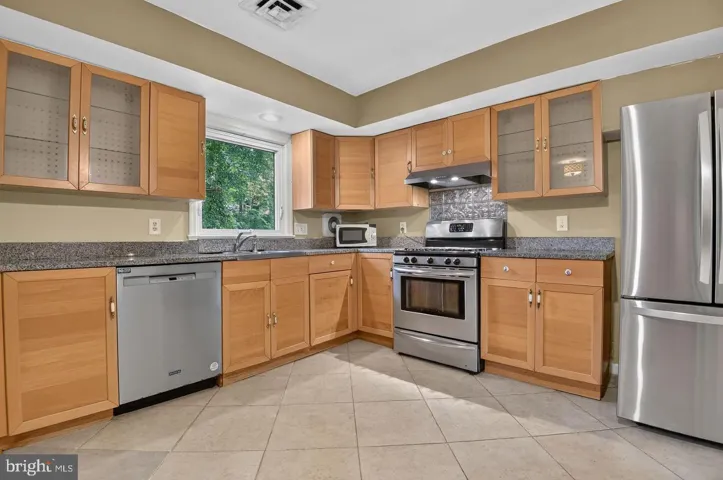 3409 Beverly Dr, Annandale, Virginia 22003