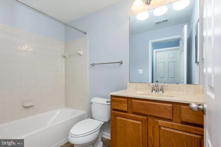 16104 Mountain Eagle Ct, Woodbridge, Virginia 22191