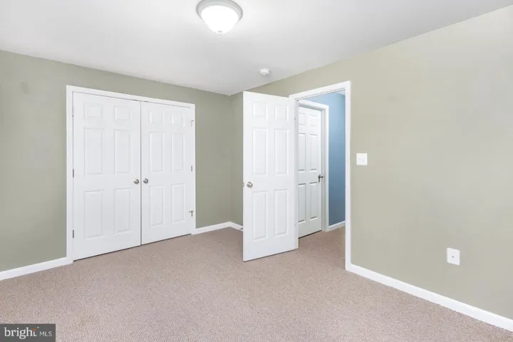 16104 Mountain Eagle Ct, Woodbridge, Virginia 22191