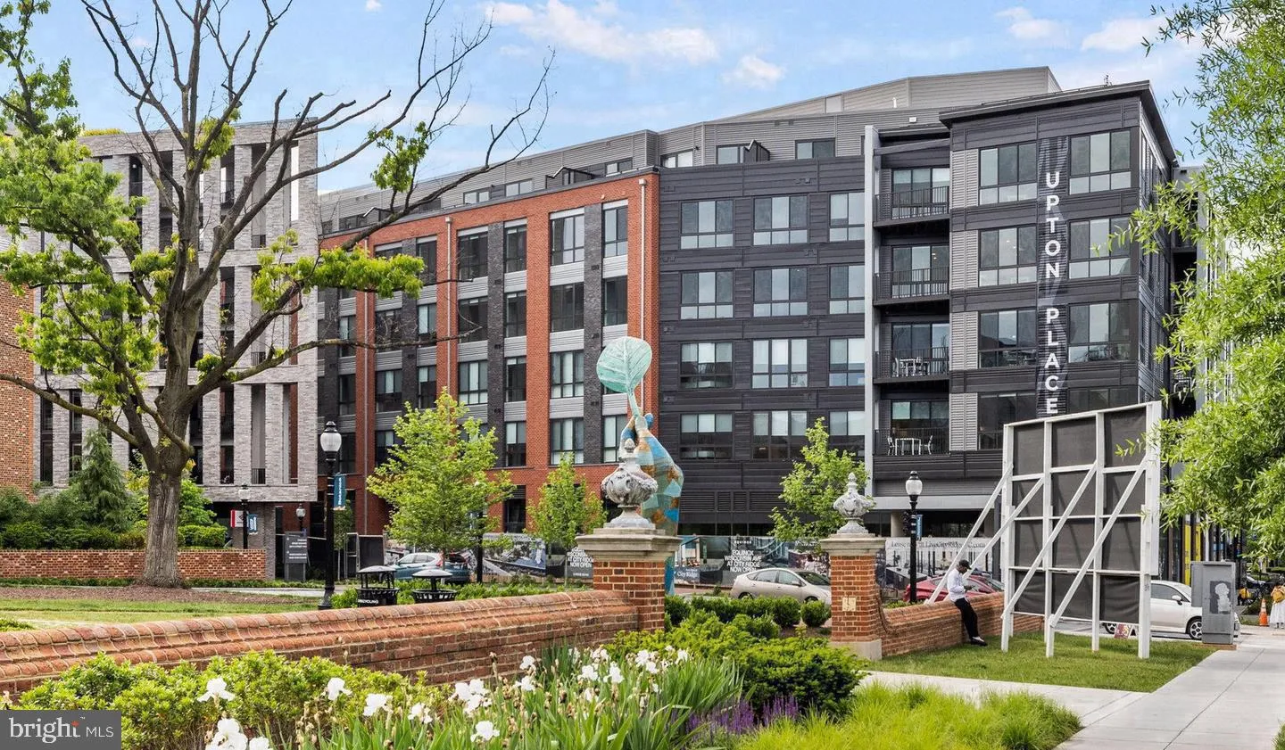4000 WISCONSIN AVENUE, Washington, DC 20016