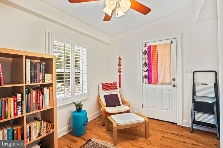 1102 Holbrook Ter Ne, Washington, District of Columbia 20002