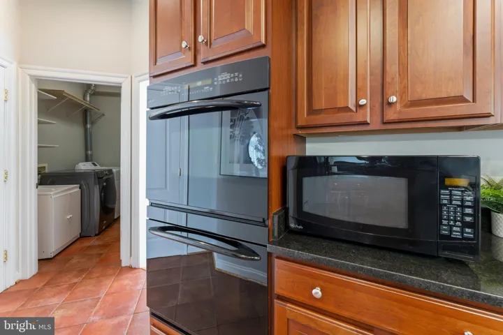 2158 Harithy Dr, Dunn Loring, Virginia 22027