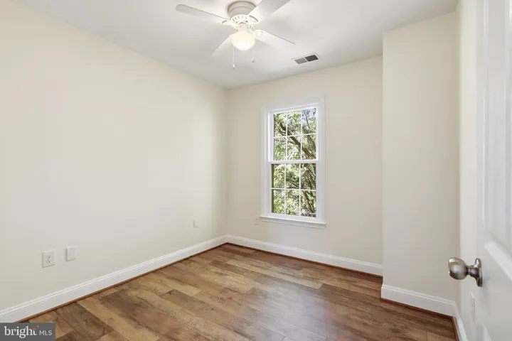 46752 Woodmint Ter Sterling, Sterling, Virginia 20164