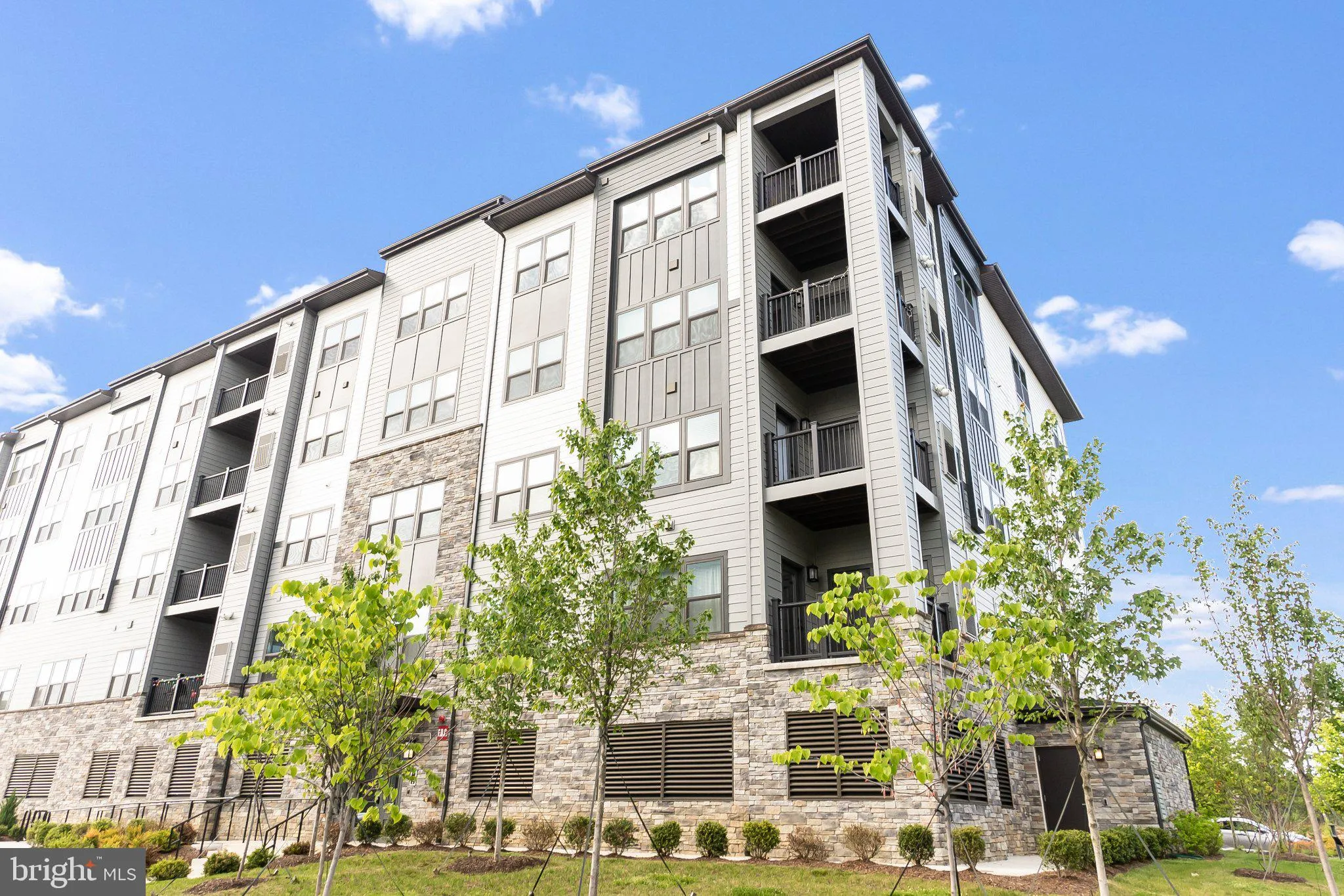 12850 MOSAIC PARK WAY, Herndon, VA 20171