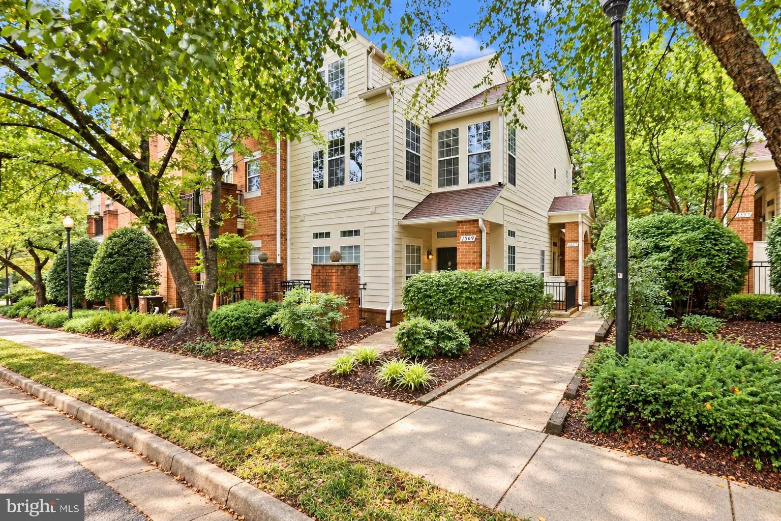 1369 GARDEN WALL CIRCLE, Reston, VA 20194