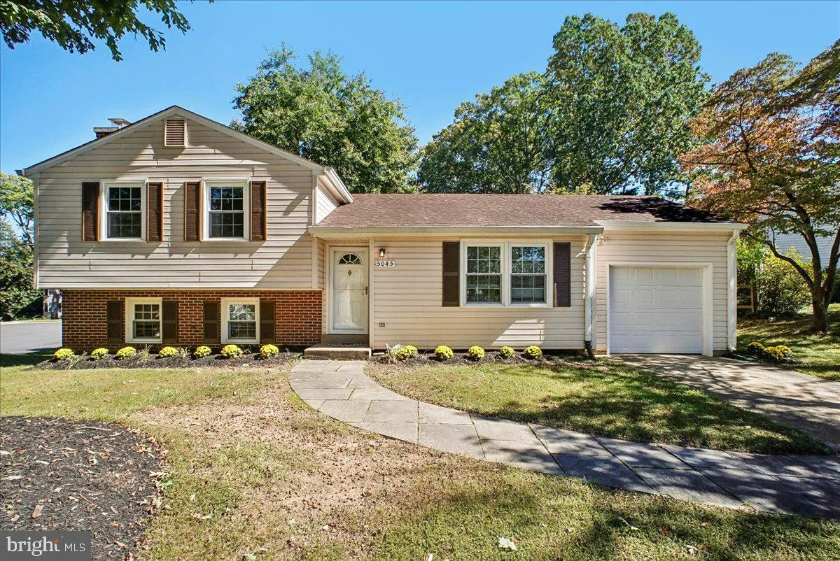 5045 KENERSON DRIVE, Fairfax, VA 22032