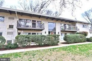 4945 AMERICANA DRIVE, Annandale, VA 22003