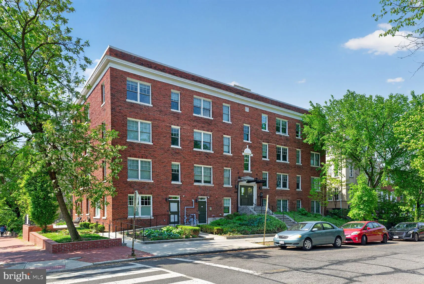 529 G STREET, Washington, DC 20003