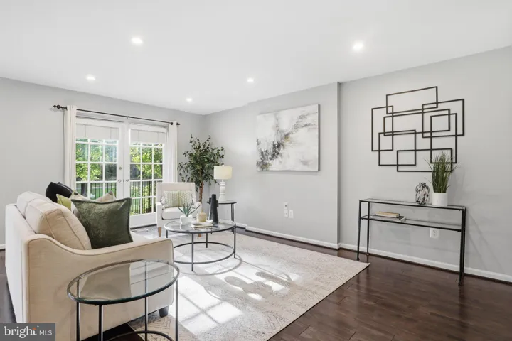 2156 Golf Course Dr, Reston, Virginia 20191