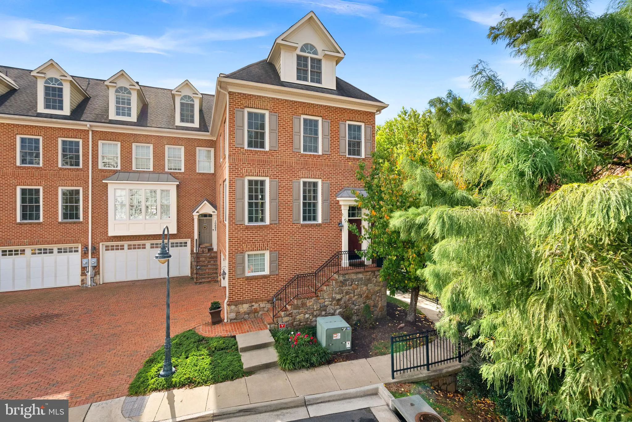 10695 YORKTOWN COURT, Fairfax, VA 22030