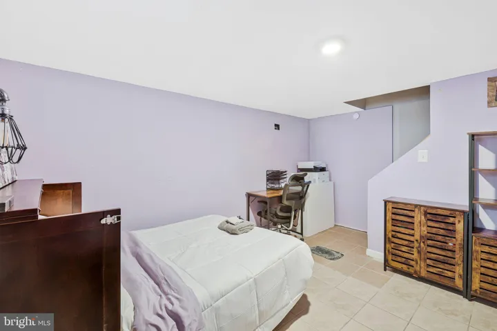 327 Ashby St, Alexandria, Virginia 22305