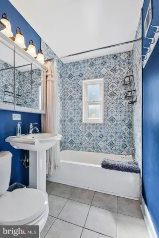 327 Ashby St, Alexandria, Virginia 22305