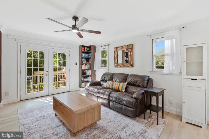 327 Ashby St, Alexandria, Virginia 22305