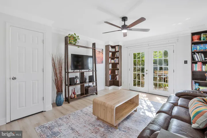 327 Ashby St, Alexandria, Virginia 22305
