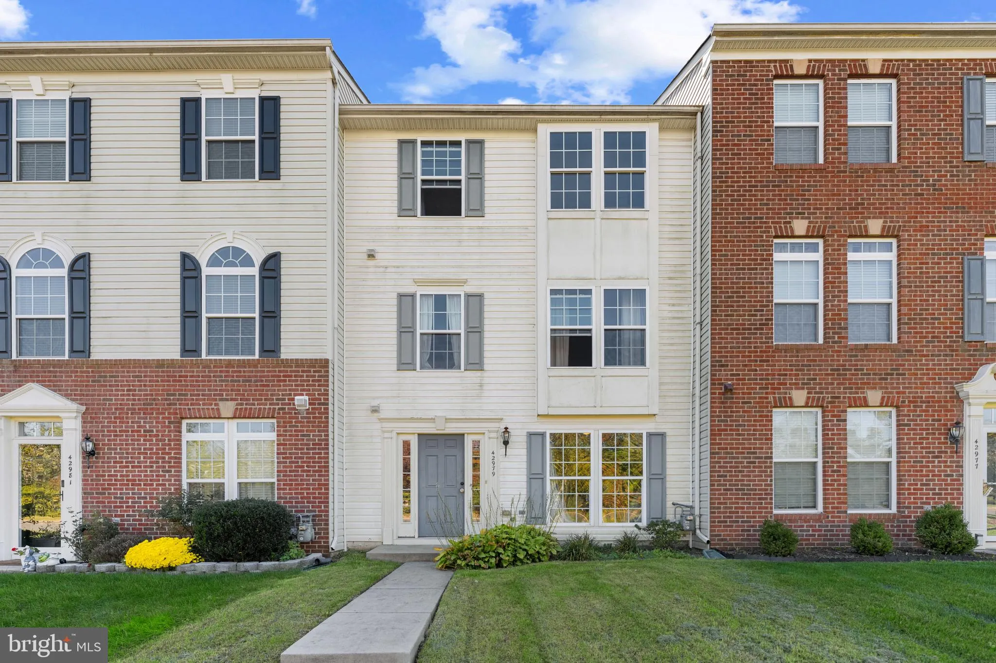 42979 EDGEWATER STREET, Chantilly, VA 20152