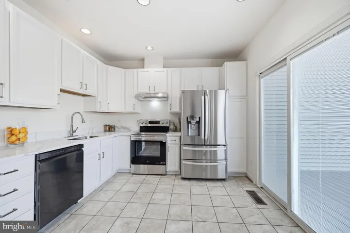 20966 Martingale Sq Sterling, Sterling, Virginia 20165