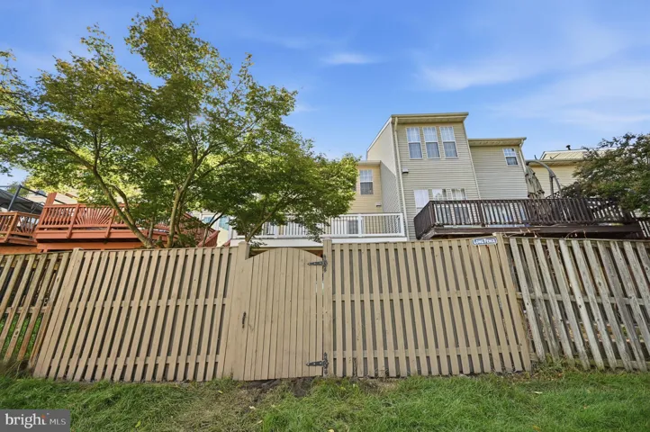 20966 Martingale Sq Sterling, Sterling, Virginia 20165