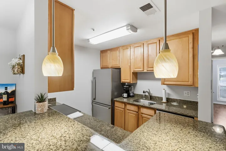 3178 Summit Square Dr, Oakton, Virginia 22124