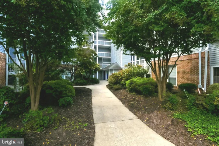 3178 Summit Square Dr, Oakton, Virginia 22124