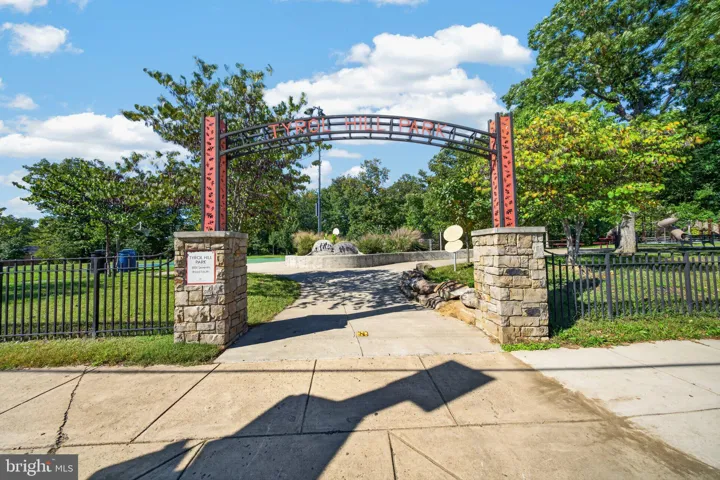 5000 7th Rd S, Arlington, Virginia 22204